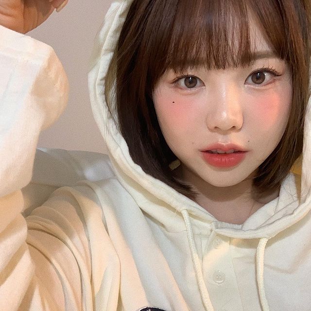 婴儿肥才是可爱王道！这位有两个宝宝的萝莉妈妈超级可爱无人能及！