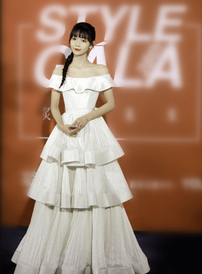 2021年首个红毯，女明星纷纷化身冬日“冻美人”，谁美到你了？