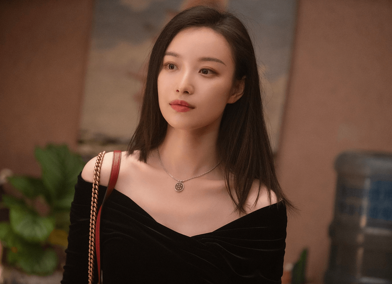 倪妮和刘诗诗好会穿！简约单品穿出高级气质，美得优雅又时髦