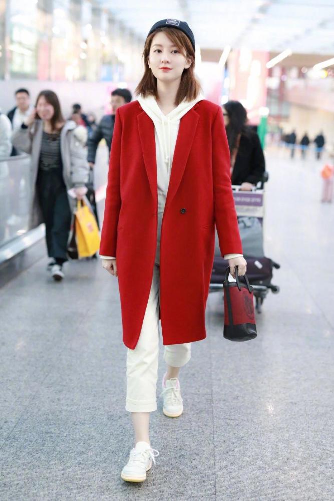 有气质的女人出门都带这些包！3个款式怎么搭配都高级