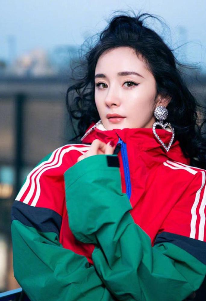 2021年流行“海藻卷”,不仅减龄还显脸小