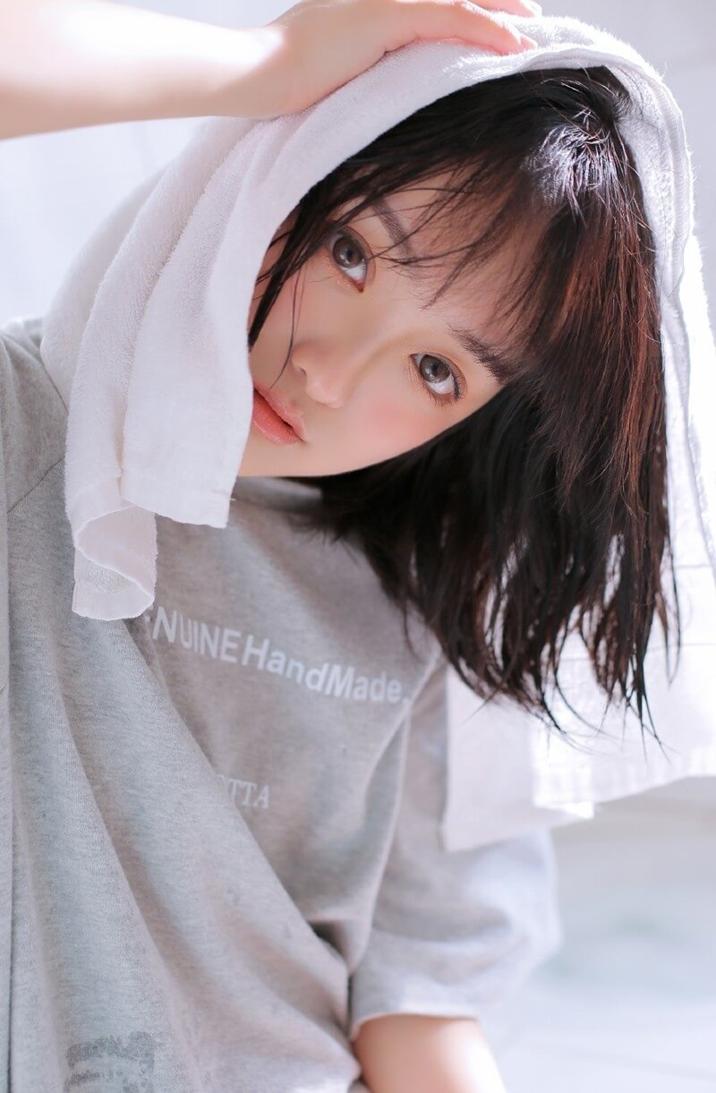 甜美清纯短发少女俏皮可爱图片写真集