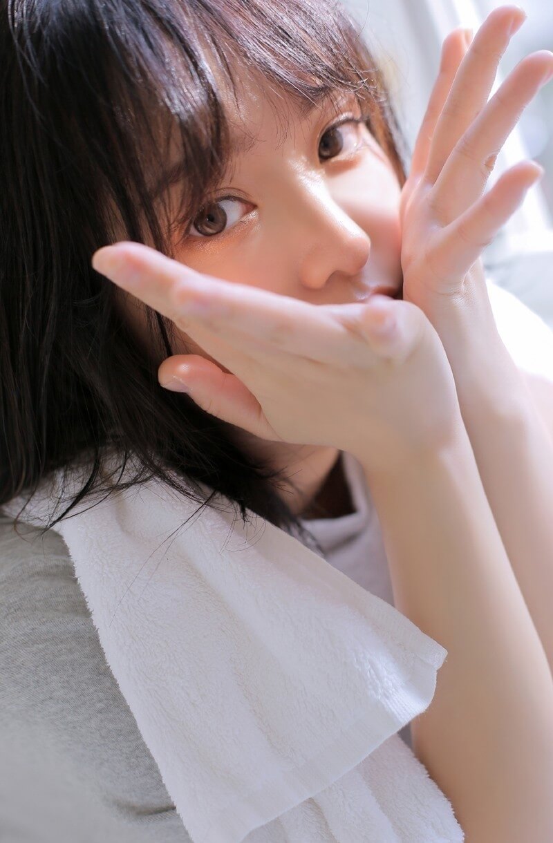 甜美清纯短发少女俏皮可爱图片写真集