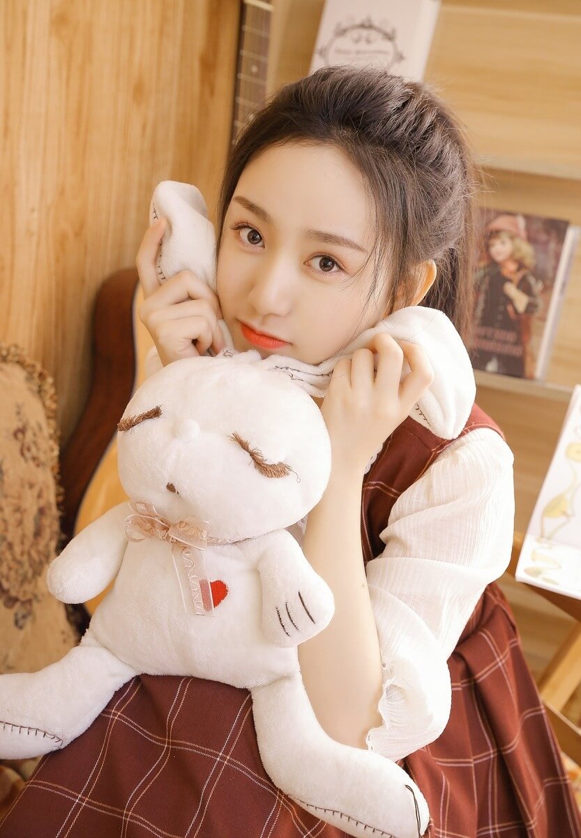 清纯美女居家甜美可爱治愈诱惑写真图片