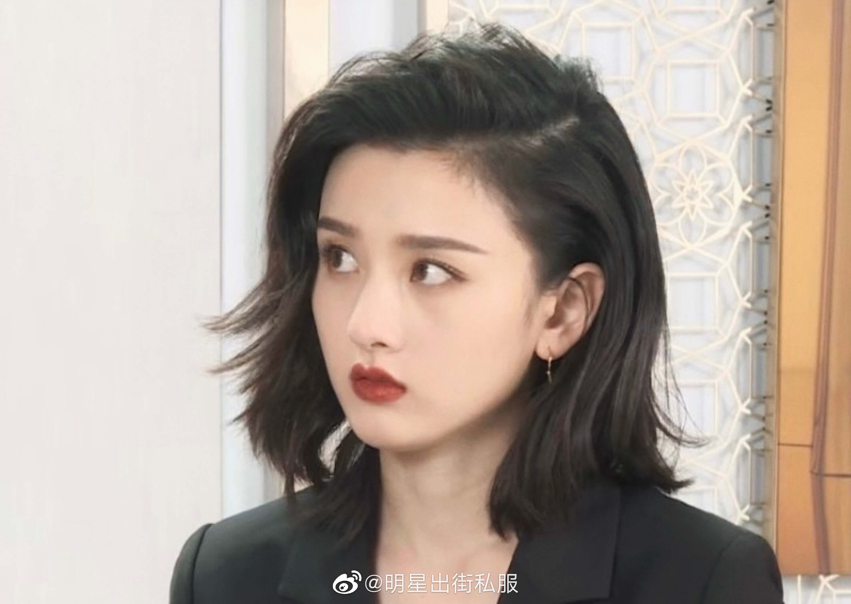 宋祖儿港风称得上95后第一颜霸了吧,网友:好惊艳