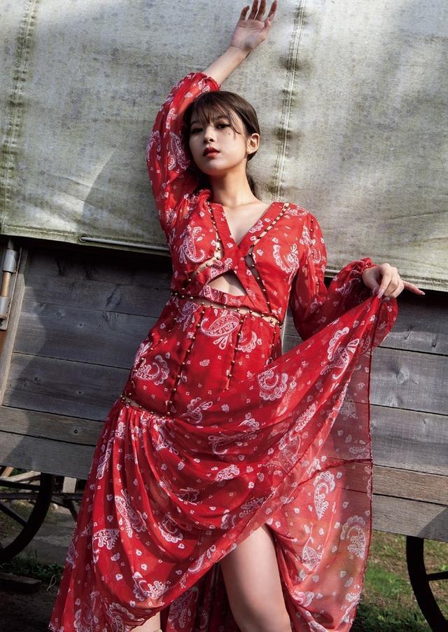 日本美女马场富美加(马场ふみか),长相和身材太完全,完全为拍写真而生