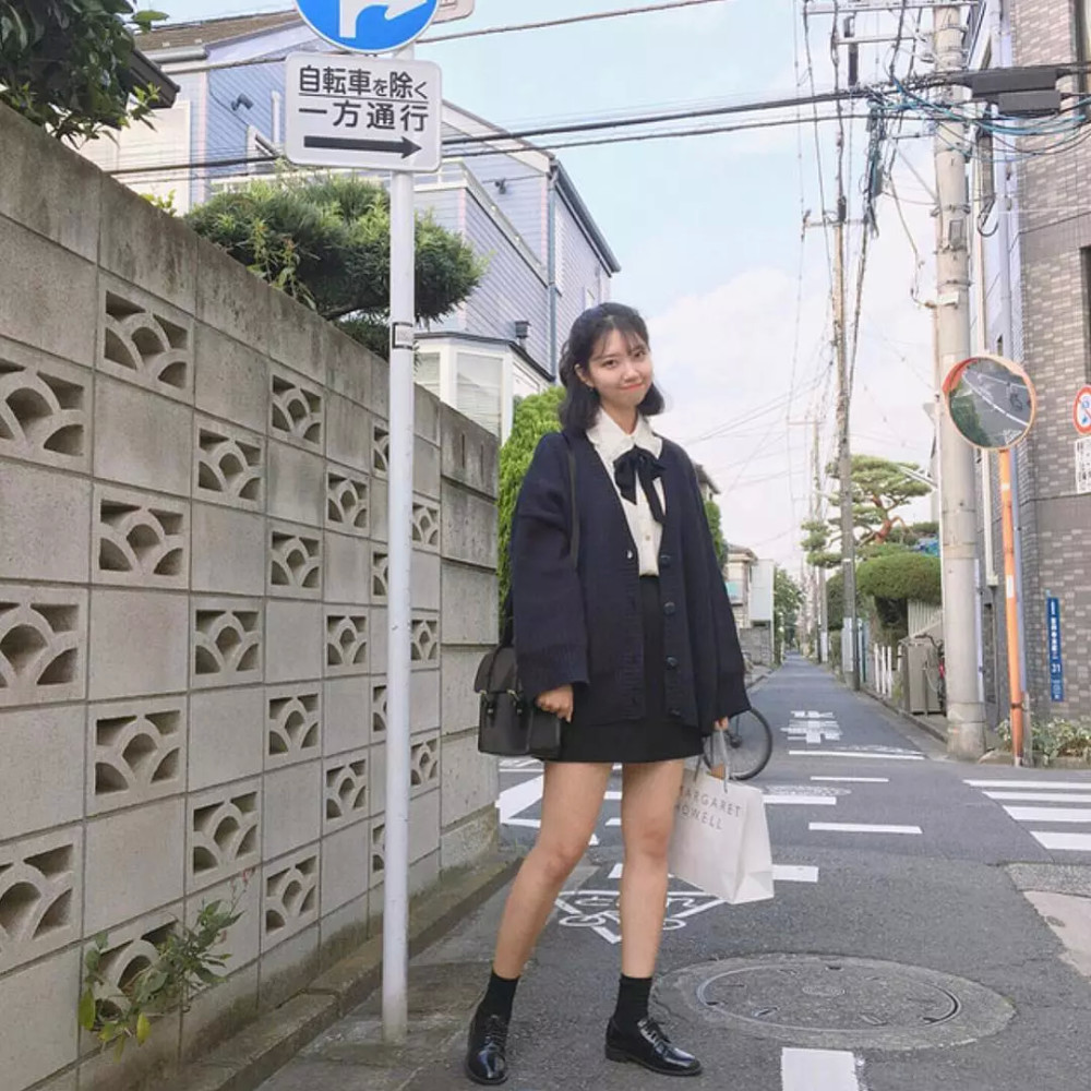 别露脚踝了，2021春天这样穿时髦还显瘦