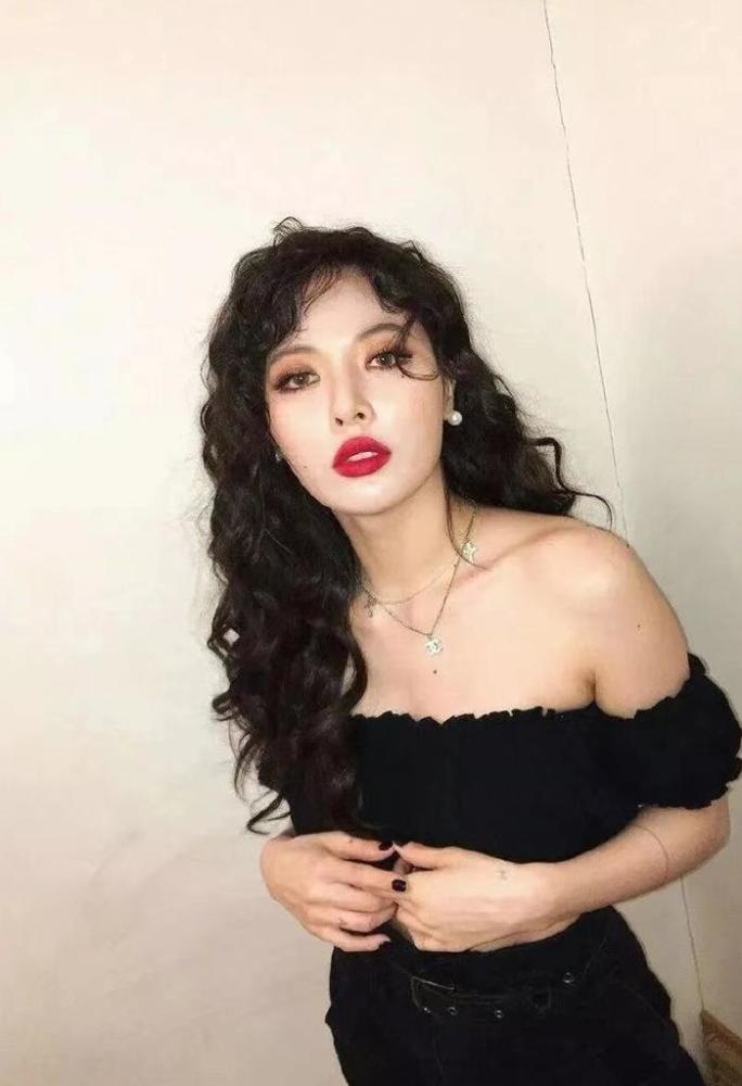 2021年流行“海藻卷”,不仅减龄还显脸小