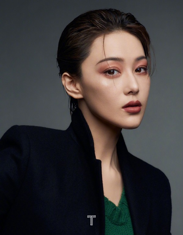 中性服饰配肉桂奶茶色又纯又酷太高级 裸色口原来这么美