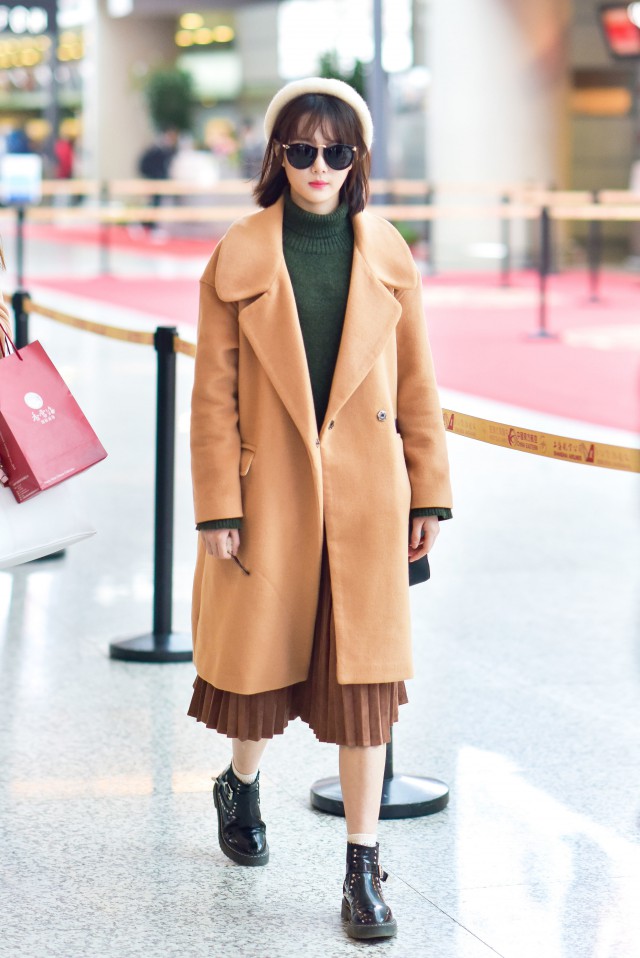矮个子女生穿大衣的技巧 这3个技巧让你在穿衣打扮中显高显瘦