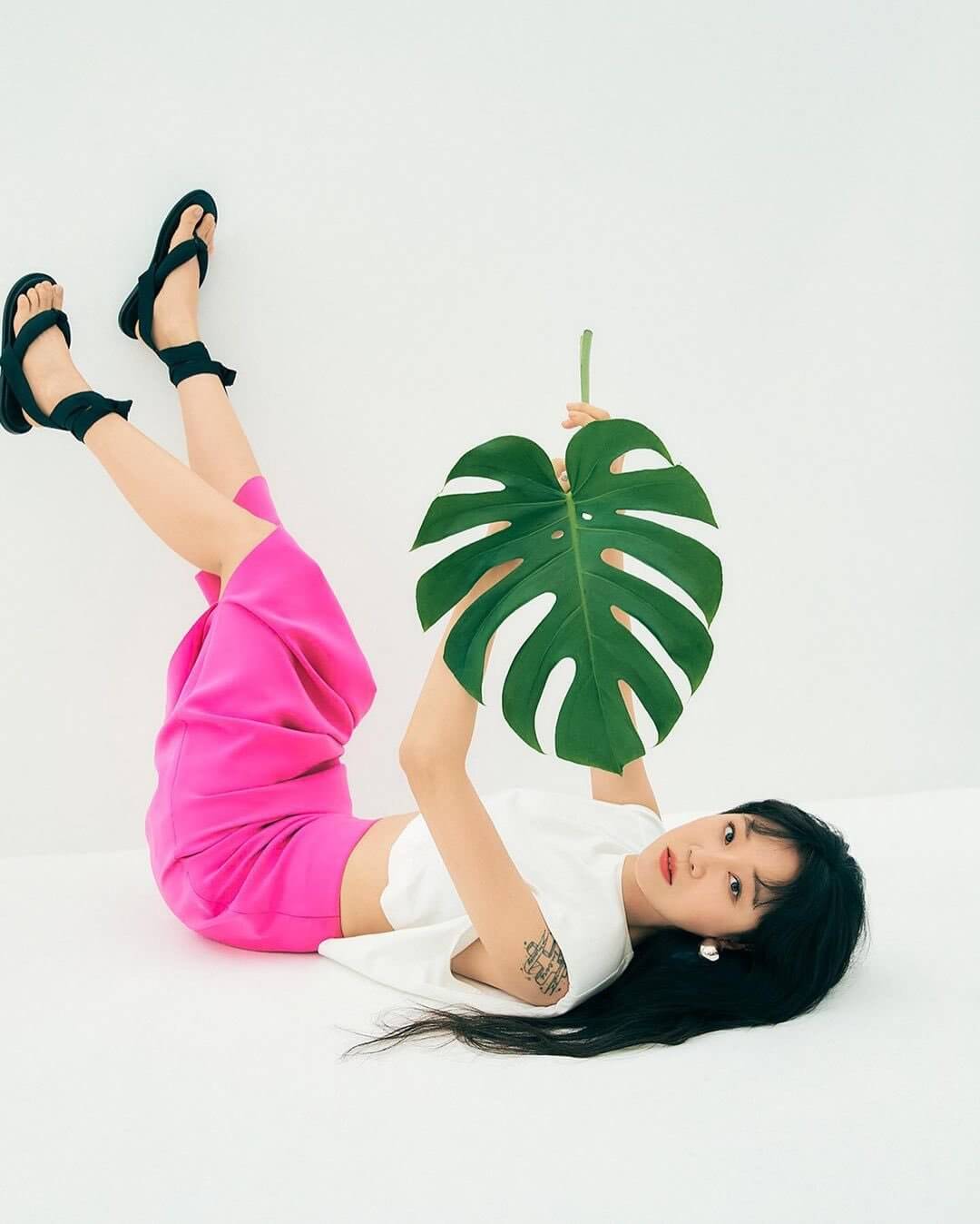 和春天里的阳光一样明媚，孔晓振化身森林系女神出镜彩妆广告