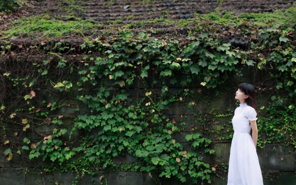 仙气飘飘的清纯白裙美少女森女系街拍图片写真集