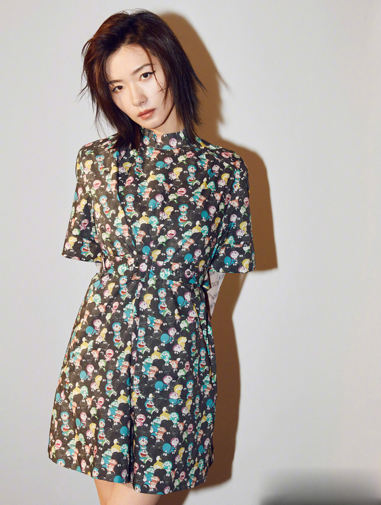 3月时尚杂志封面盘点！倪妮科技感十足，宋茜挑战二次元