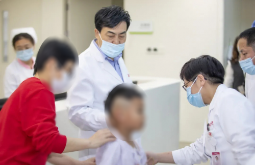 西安国际医学中心整形医院郭树忠：我是拿手术刀的“心理医生”，让很多女人没了抑郁症