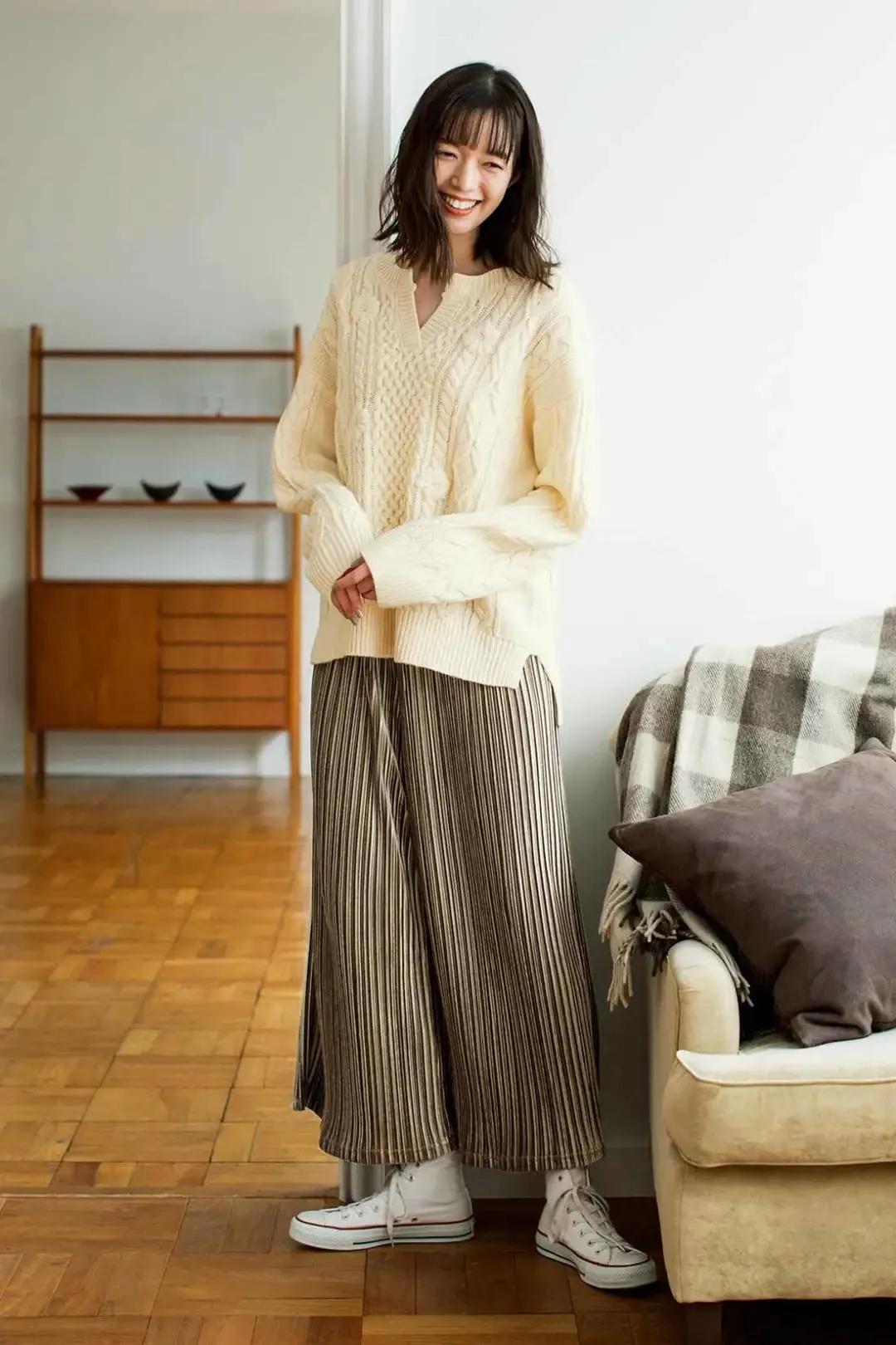 春天如何穿衣打扮?学日系小姐姐穿搭套路,让你又美又有气质