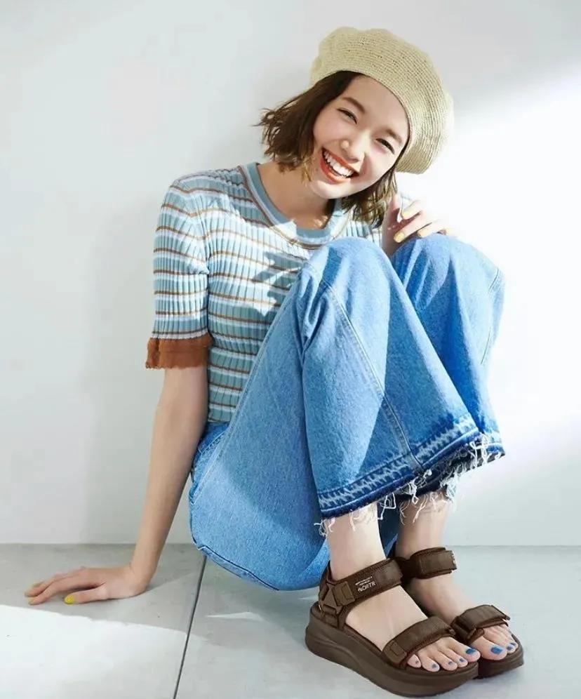 春天如何穿衣打扮?学日系小姐姐穿搭套路,让你又美又有气质