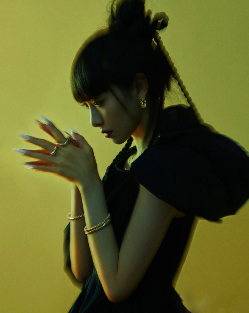 3月时尚杂志封面盘点！倪妮科技感十足，宋茜挑战二次元