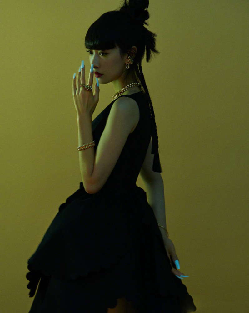 3月时尚杂志封面盘点！倪妮科技感十足，宋茜挑战二次元