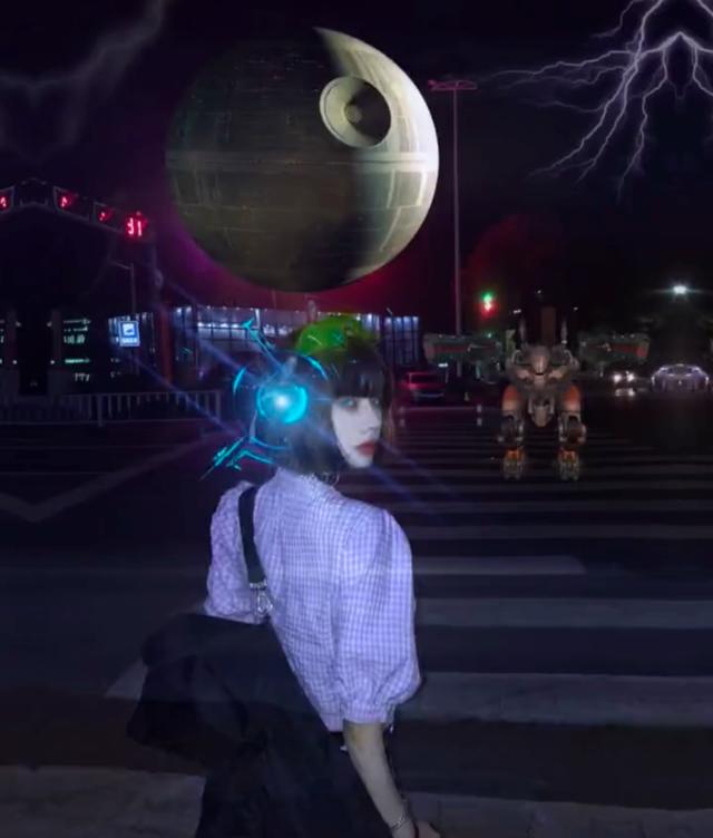 网络美女“西红柿”靠P图走红,生活中却判若两人