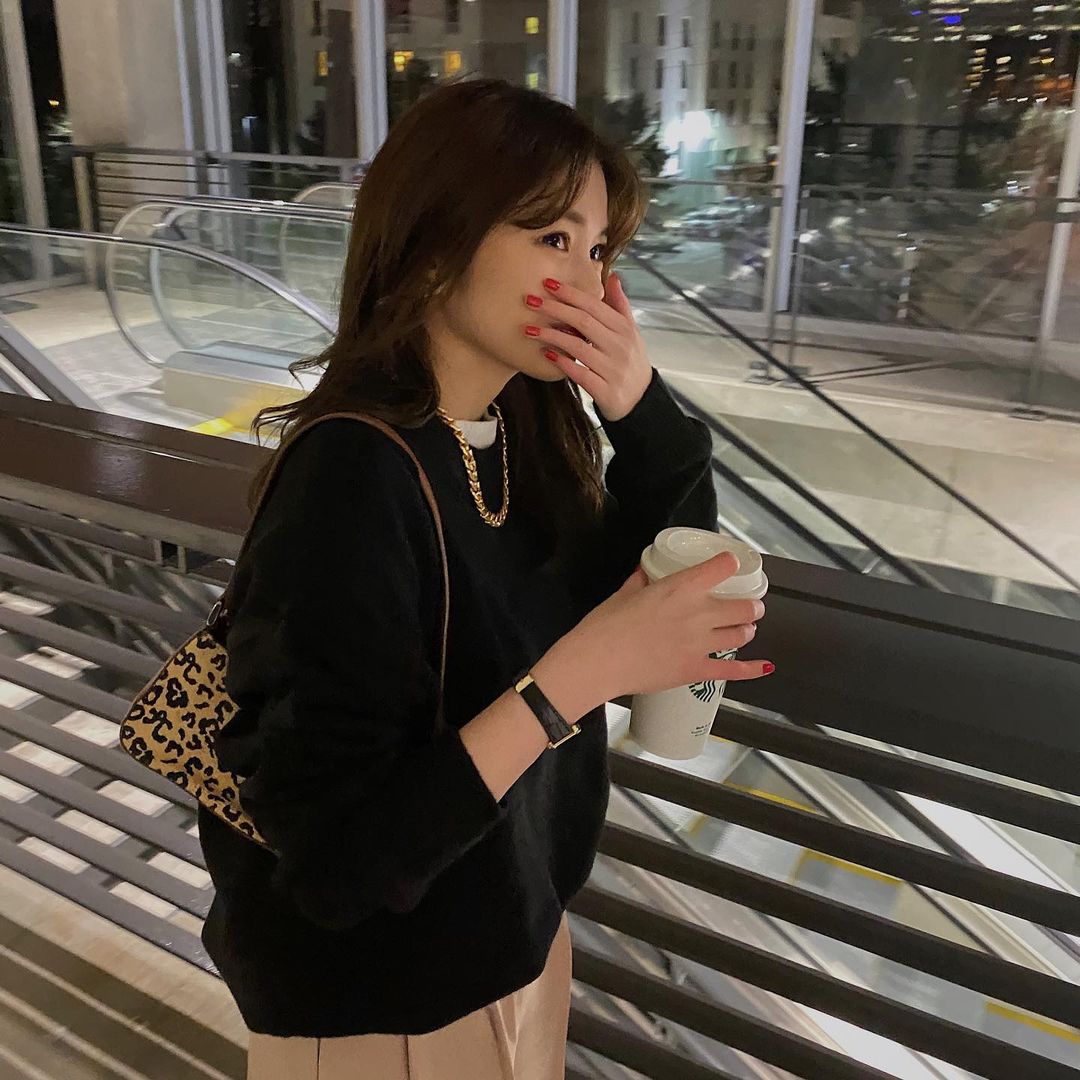 名牌卫衣、金属饰品…,这个精致的日本女生Kei,是每个女孩的穿搭范本