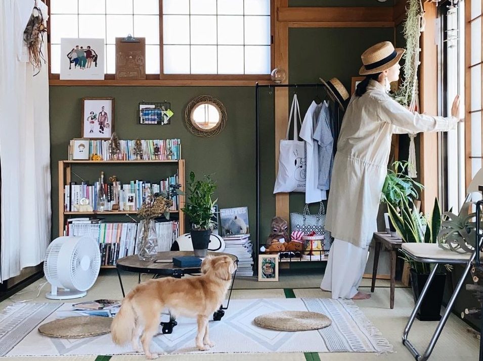 日本女孩和狗儿的乡间生活，实践我们理想中的惬意日常时光