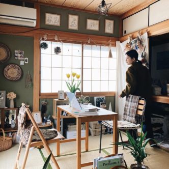 日本女孩和狗儿的乡间生活，实践我们理想中的惬意日常时光