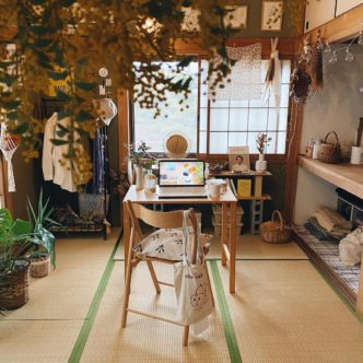 日本女孩和狗儿的乡间生活，实践我们理想中的惬意日常时光