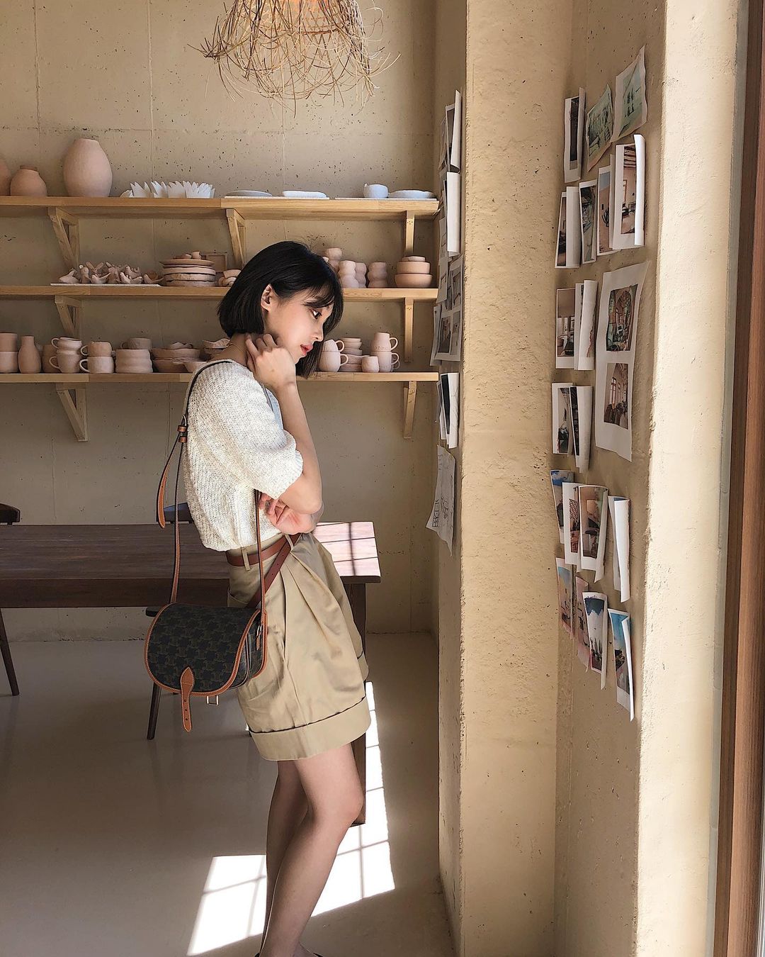 娇小女生也能穿出酷帅气场！今年春夏各国潮人都爱穿五分裤