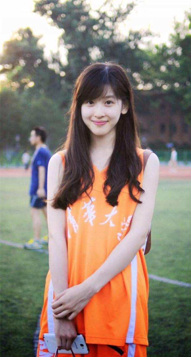 “网红脸”已经过时,2021年最火的是“初恋脸”,清纯高级又耐看