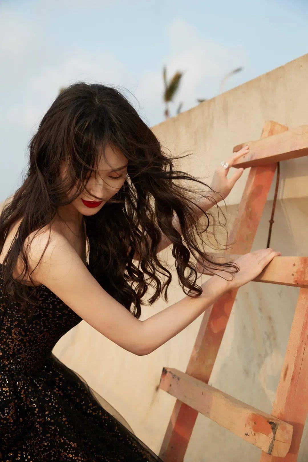 最新周末明星图片整理：刘诗诗封面、唐嫣张哲瀚大片、陈飞宇时尚写真