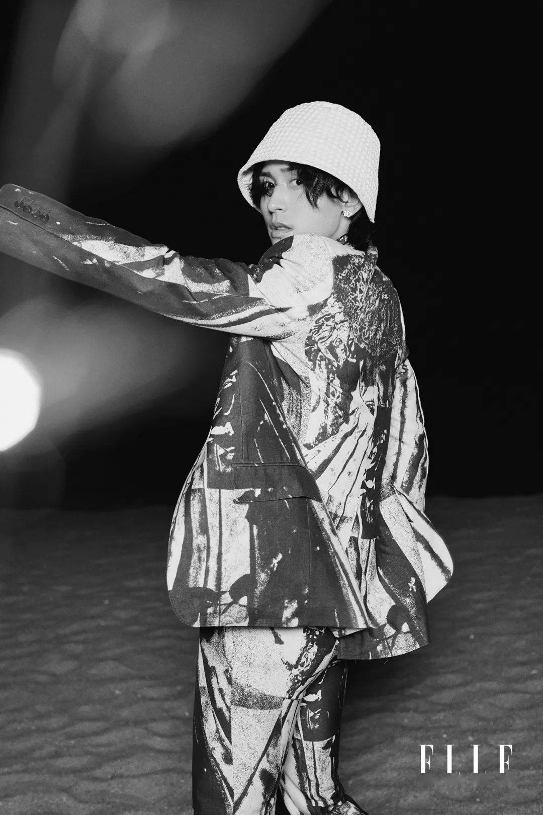 最新周末明星图片整理：刘诗诗封面、唐嫣张哲瀚大片、陈飞宇时尚写真