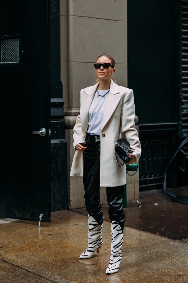 欧美街拍：长裤这样穿又帅又酷，让你轻松拥有模特比例