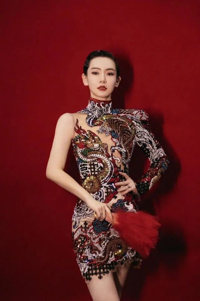 这些明星穿上旗袍气韵芳华，复古风华绝代