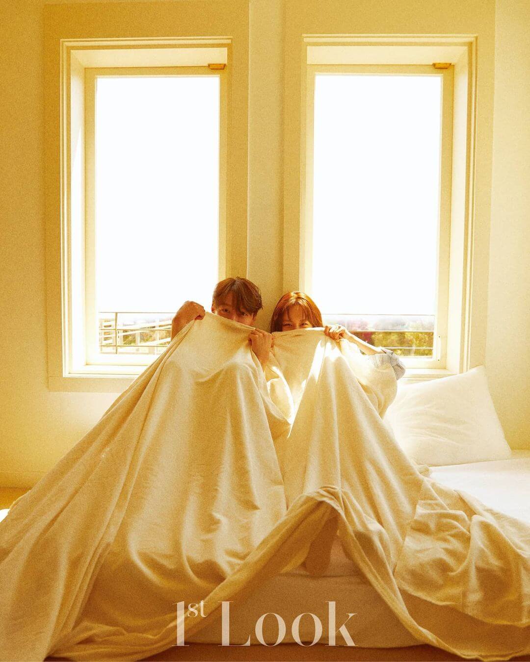 柳俊烈千万别看!张基龙搂惠利拍情侣画报,太有恋爱感了