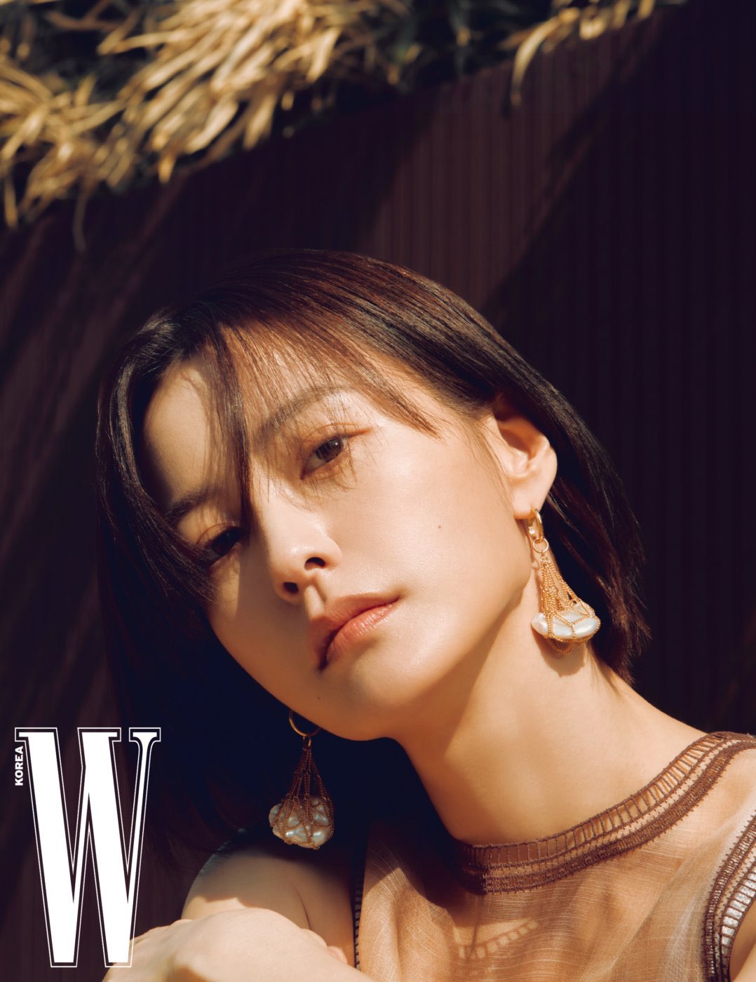 如太阳般温暖:郑有美出镜《W Korea》,浑身透着灵动的美