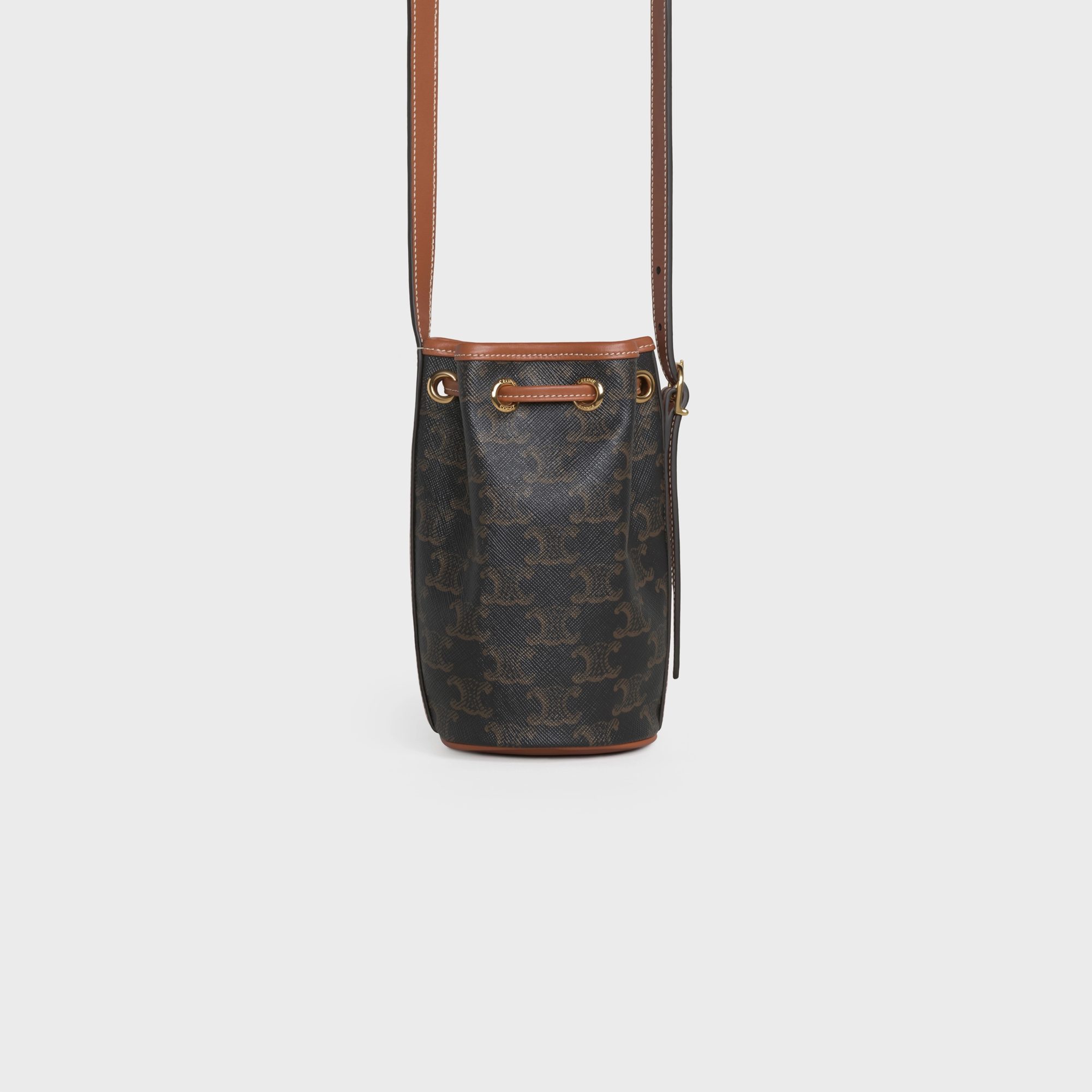 陪伴你左右的轻巧小伙伴：编辑精选5款CELINE随身迷你包包