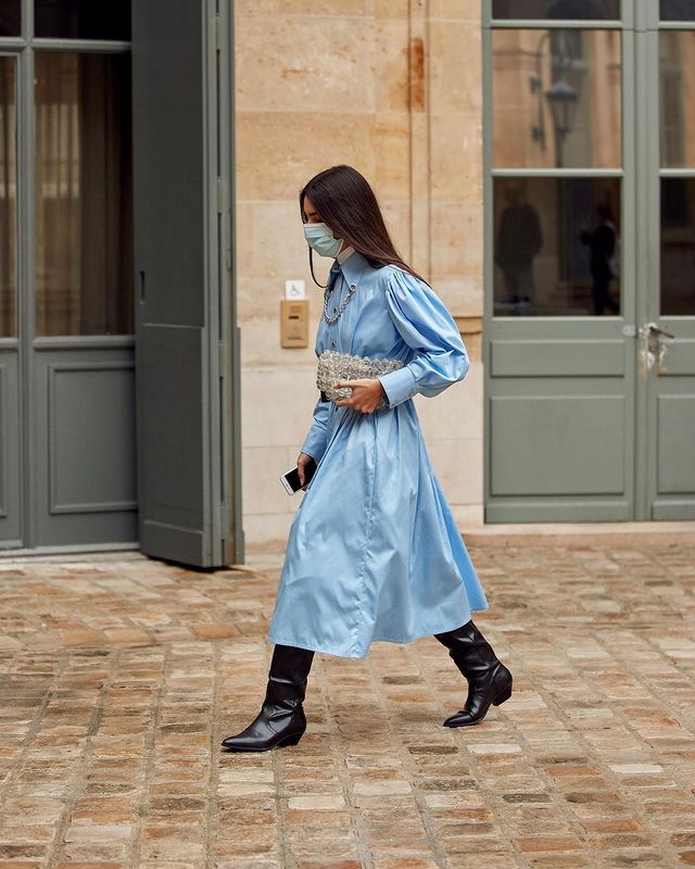 欧美街拍：今夏自带可爱滤镜的“蓬袖洋装”，欧美潮人已抢先穿上