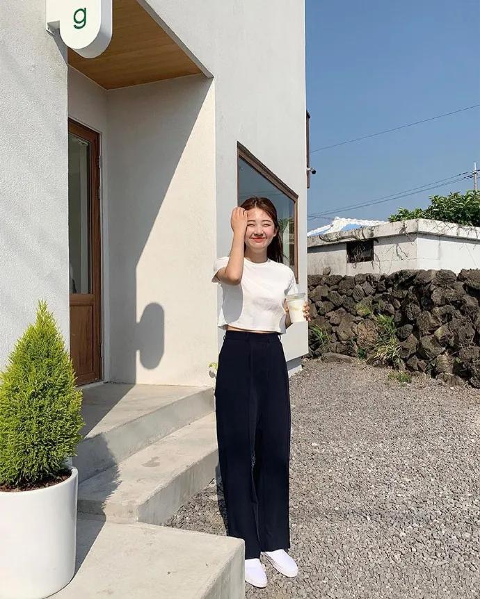 日韩风格夏季穿搭 女生日韩风格穿搭推荐