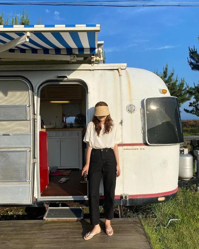 日韩风格夏季穿搭 女生日韩风格穿搭推荐