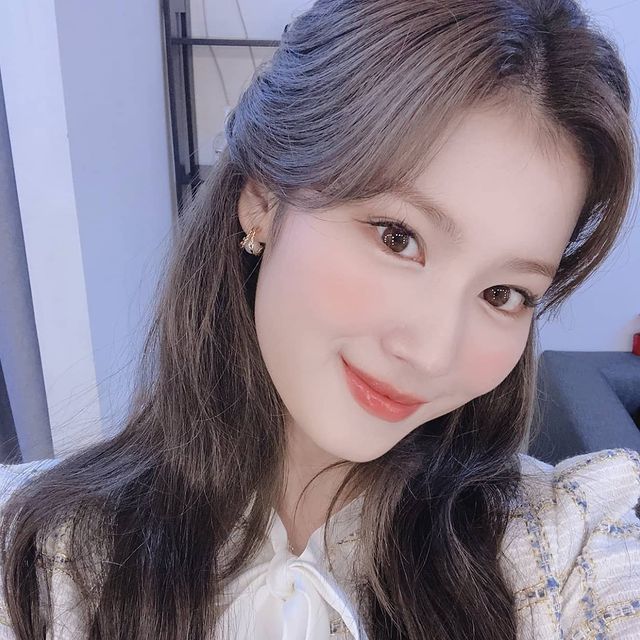 海外粉丝投票选“最漂亮 K-Pop 偶像”前五名,Irene和Jisoo都输给了她