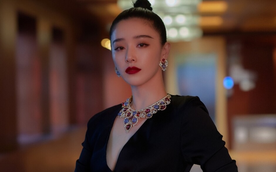 阚清子烈焰红唇深V长裙夜色魅惑图片写真