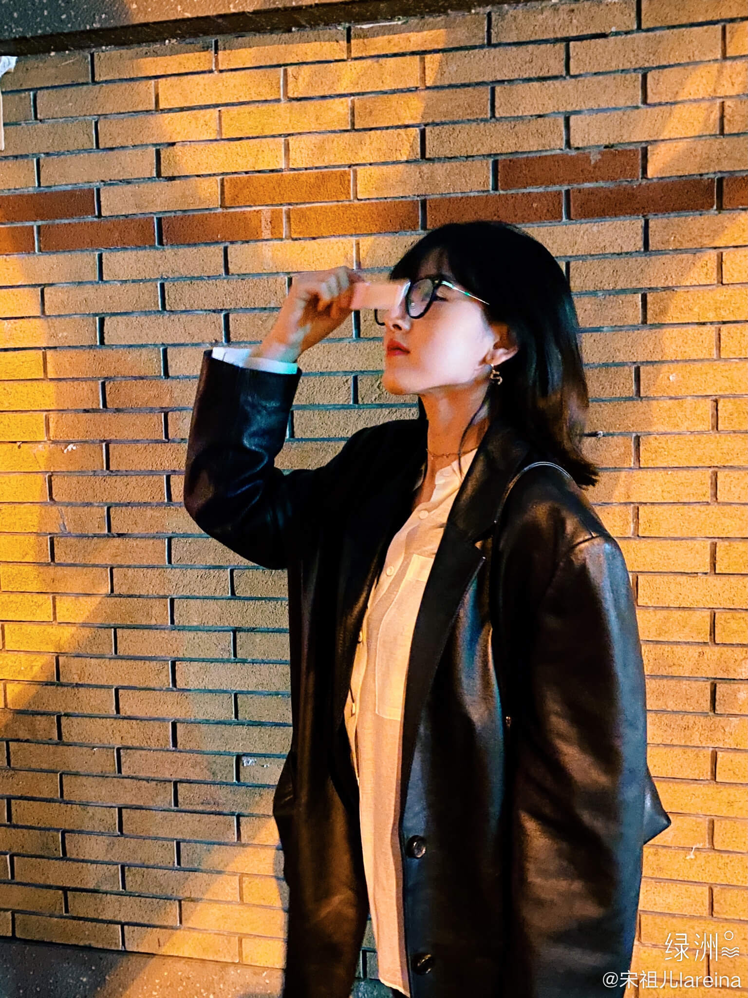 宋祖儿的穿搭简直就是小女生的模版！可纯可艳又不媚俗