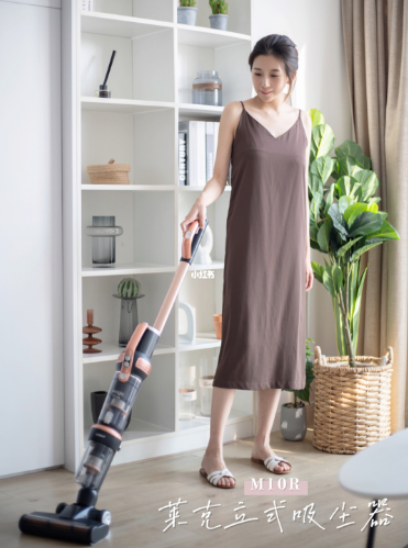 闺蜜买吸尘器，咨询我该选哪一款。
