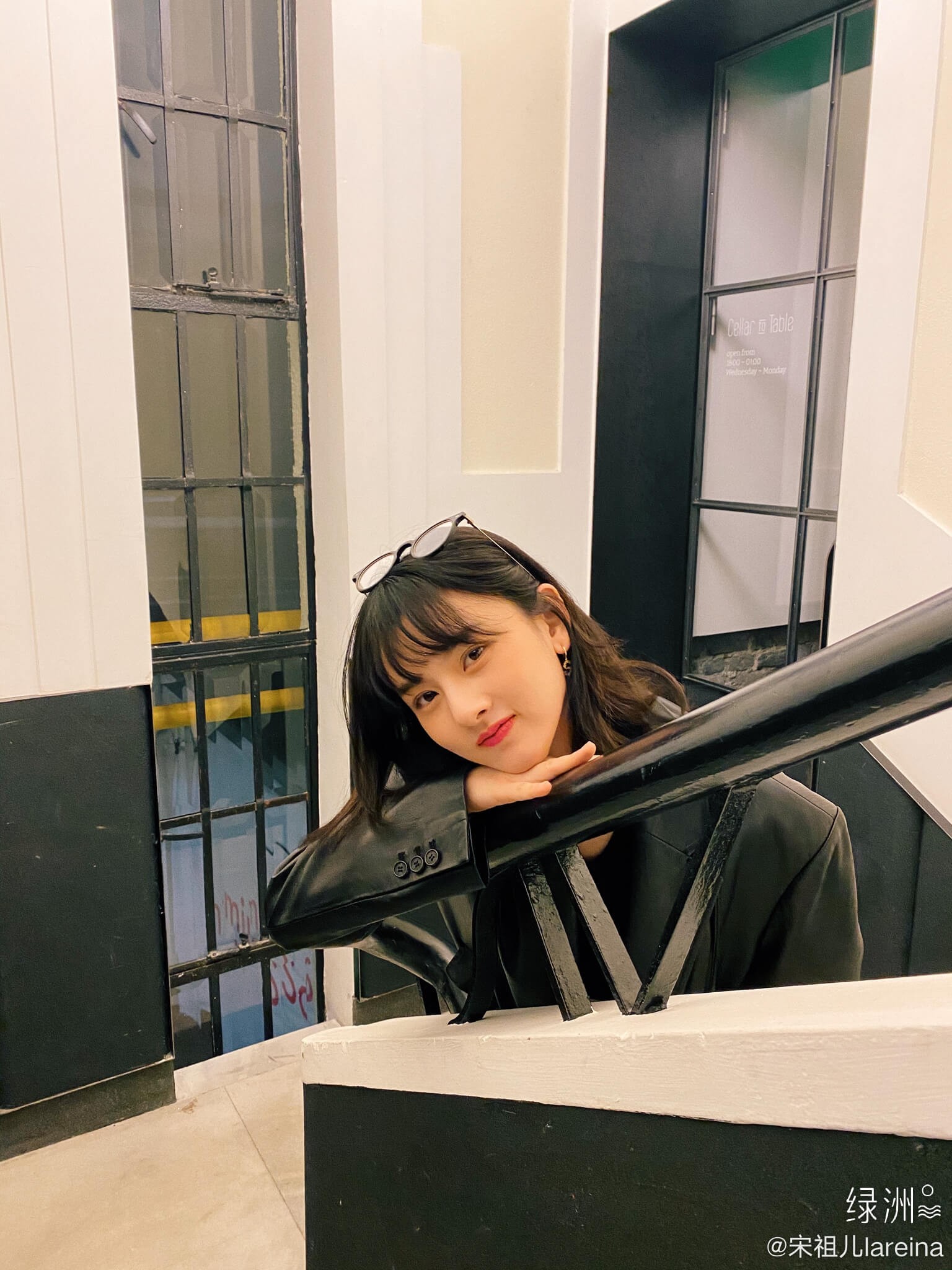 宋祖儿的穿搭简直就是小女生的模版！可纯可艳又不媚俗