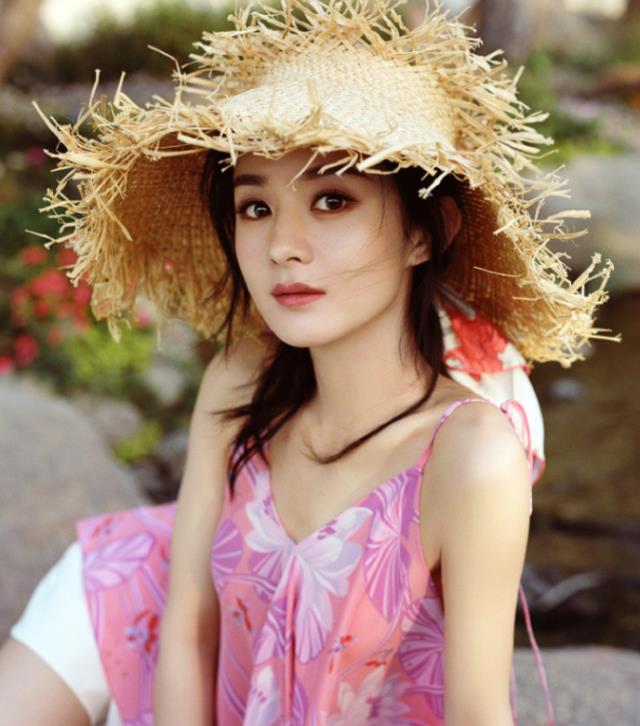 赵丽颖少女大片来袭,粉衣配草帽美成天仙