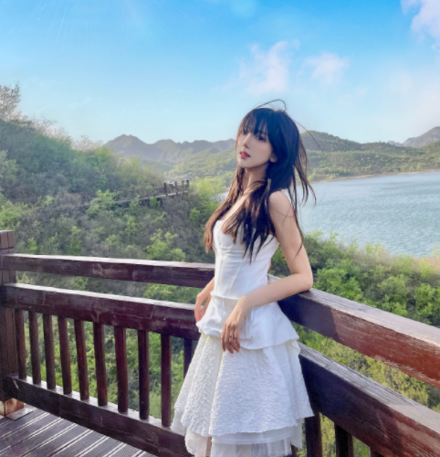 富婆千金二选一?抖音第一网红临界十缨出C,网友:我要美少女!