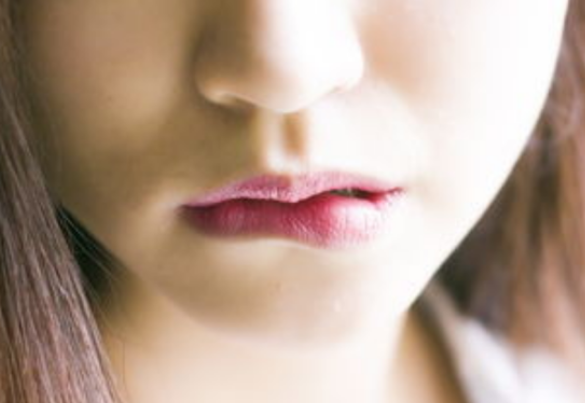 这4种“唇形”看着不美观,神仙颜值很难拯救,希望大家别踩雷