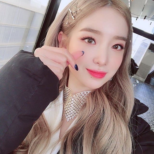 历代级神颜出现继承者？第4个Irene相似颜女团成员，连粉丝都喜欢