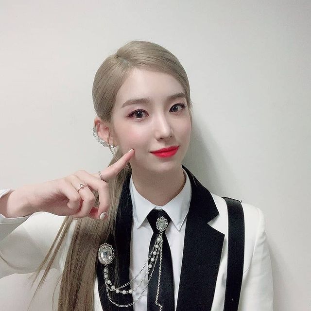 历代级神颜出现继承者？第4个Irene相似颜女团成员，连粉丝都喜欢