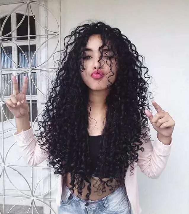 女生羊毛卷发型图片 适合什么发型和脸型